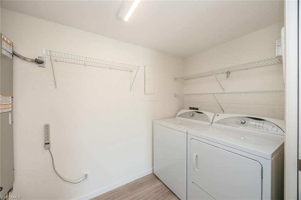 425 Wildwood LN photo 22