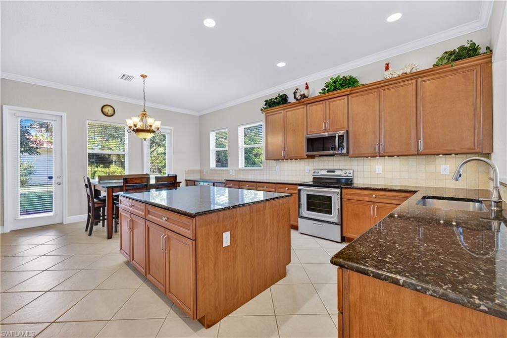 2212 Vardin PL photo 14