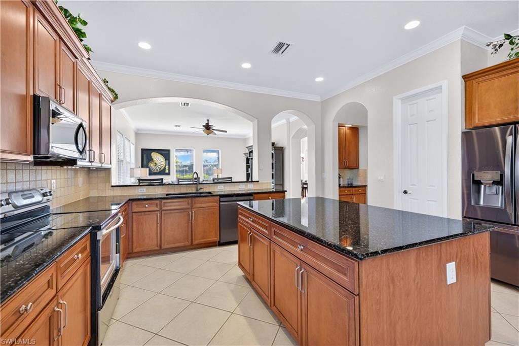 2212 Vardin PL photo 15