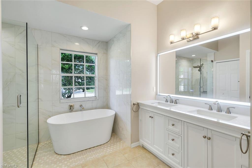 8748 Lake CIR photo 22