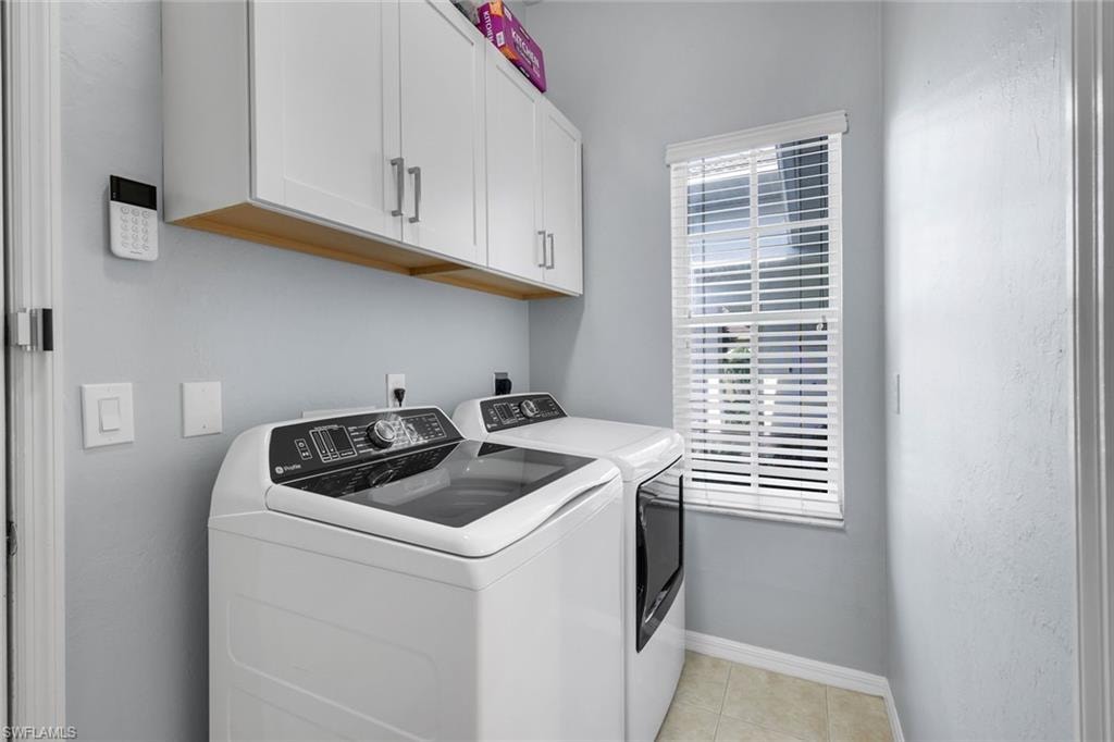 8748 Lake CIR photo 28