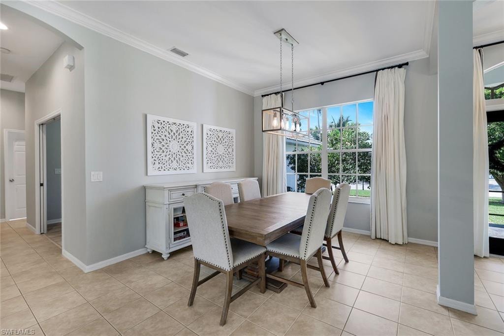 8748 Lake CIR photo 15