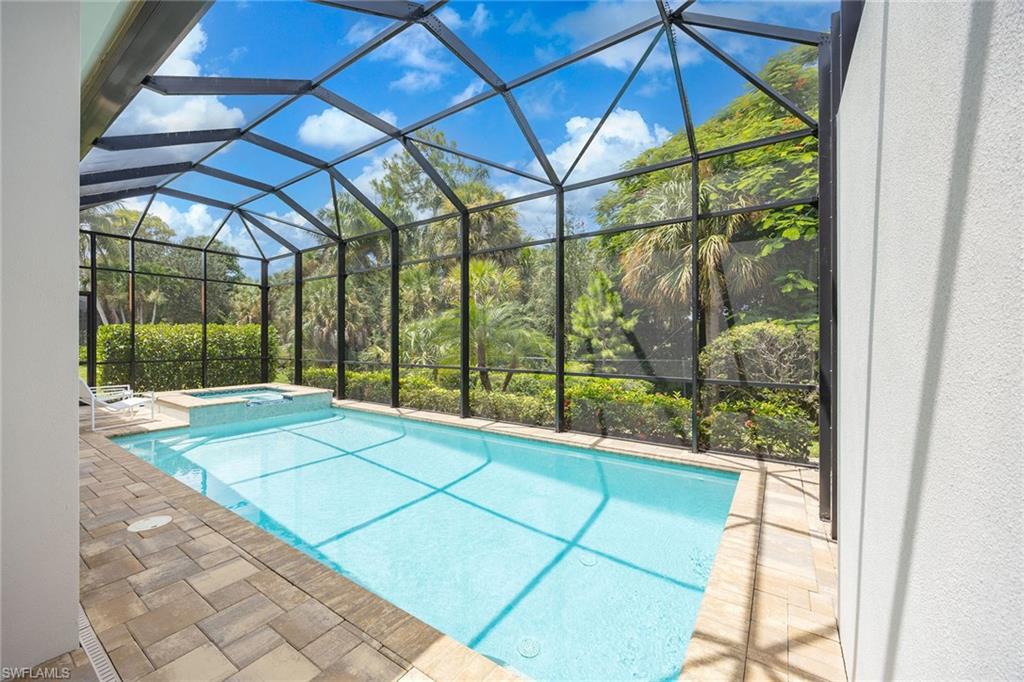 2935 Coco Lakes DR photo 38