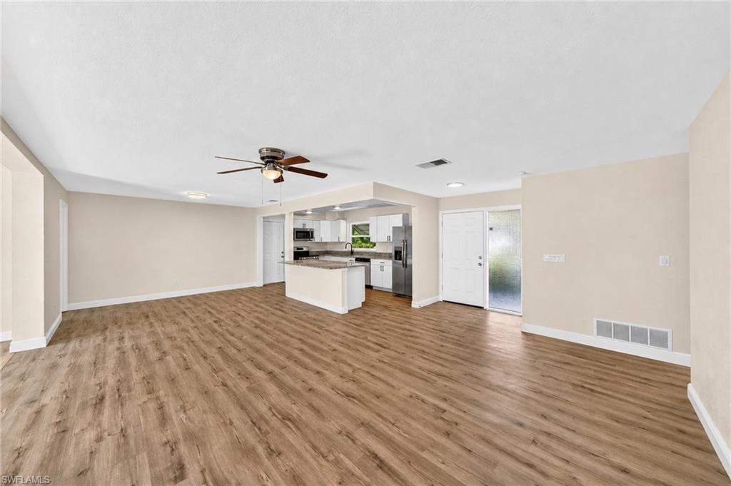 5312 Coral AVE photo 9