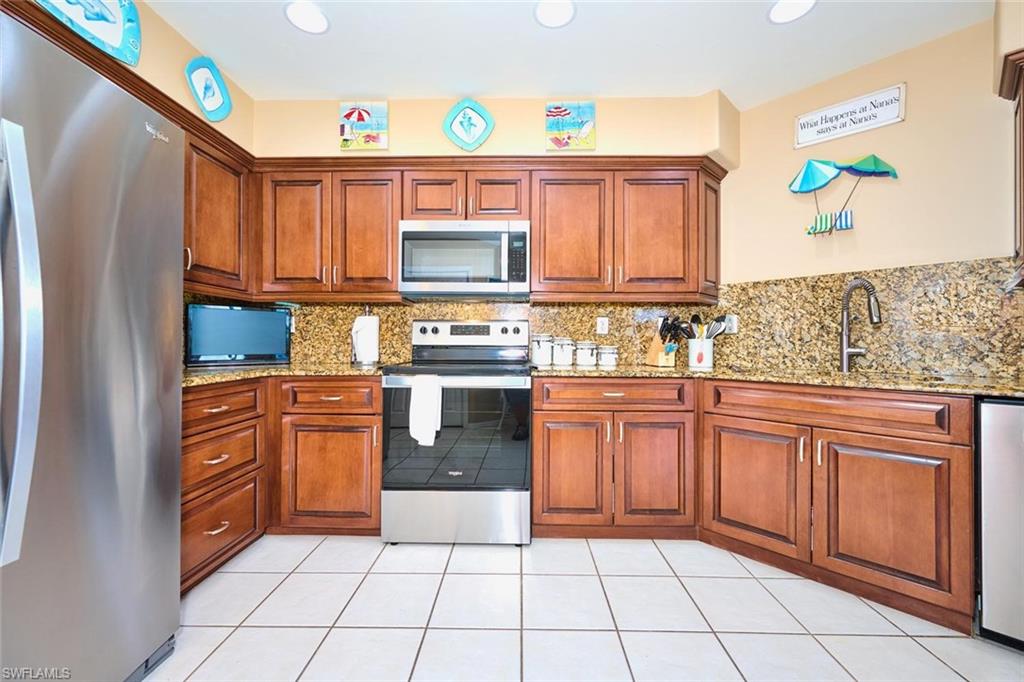 16481 Millstone CIR 206 photo 33