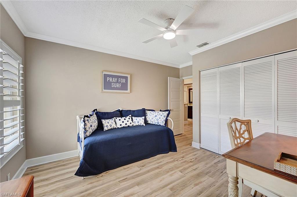 3rd Bedroom w/ Desk
