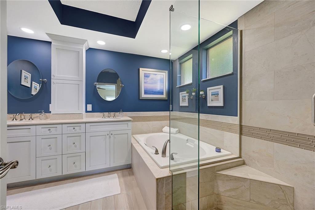 Primary En-suite Bathroom