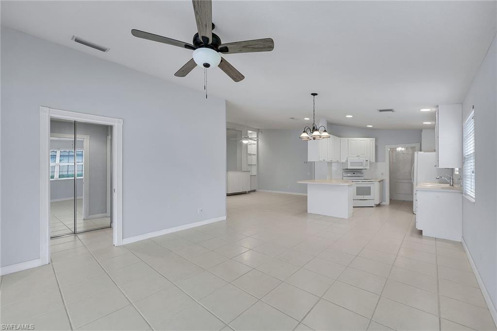 4922 Kingston WAY photo 12