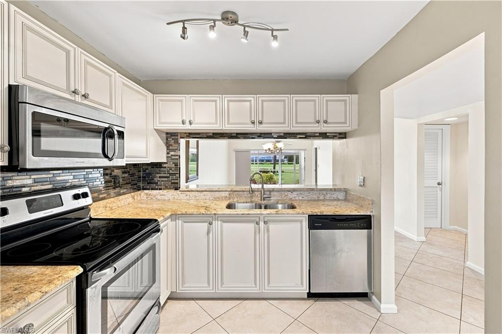 5980 Amherst DR D104 photo 6