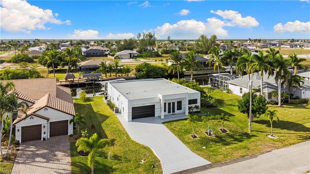 1030 NW 39th AVE
