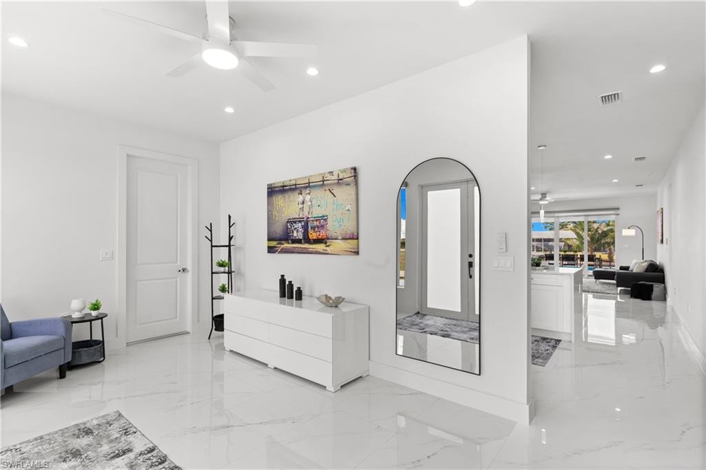 1030 NW 39th AVE