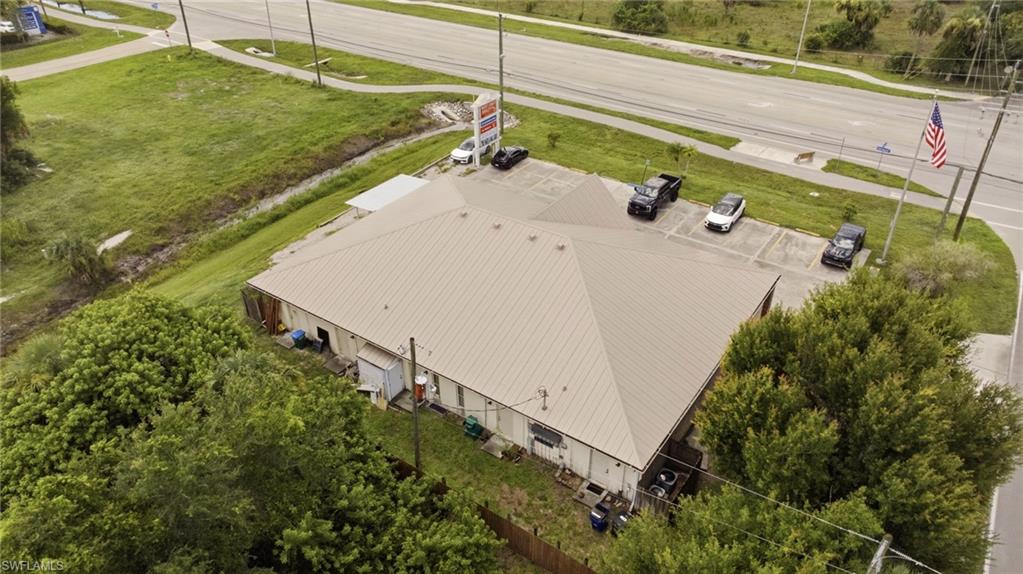 Metal roof structure