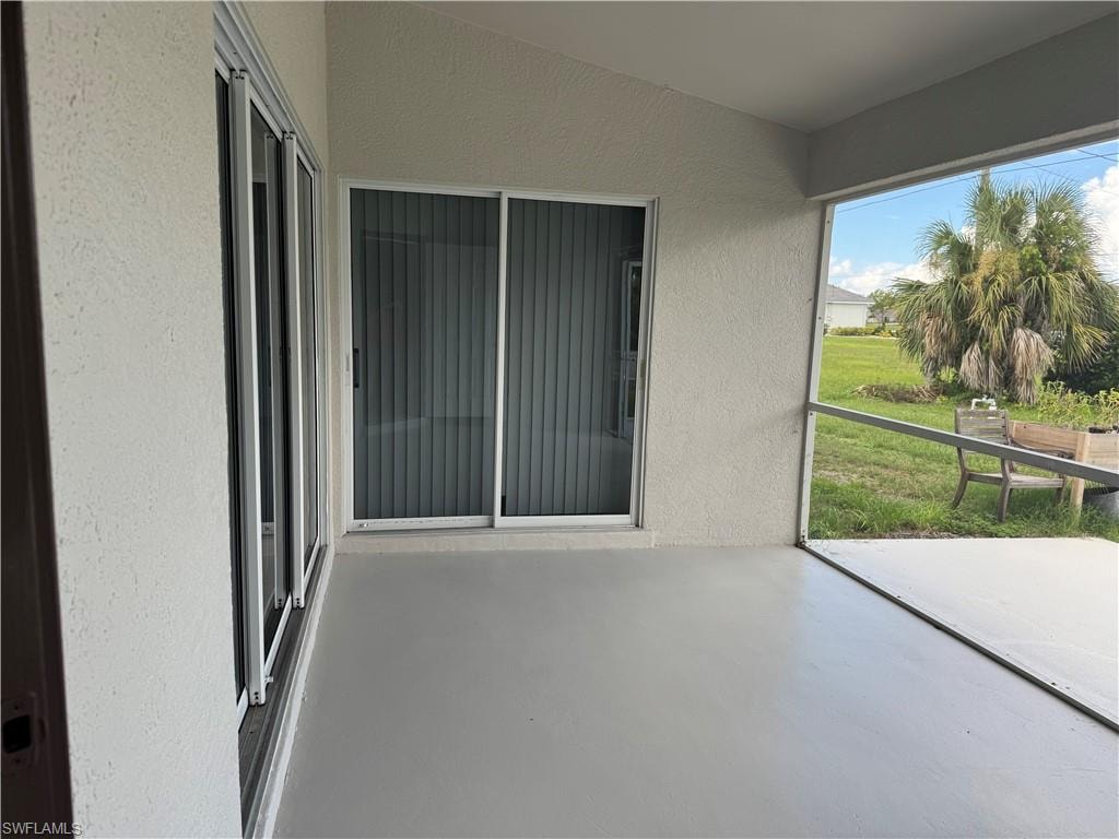 View of screened in lanai w/access to family and dining room