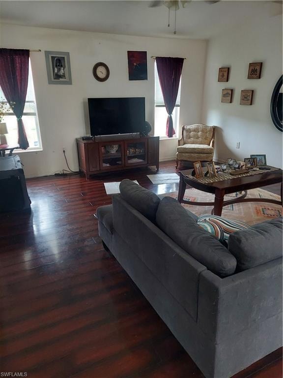 1713 NE 38th TER