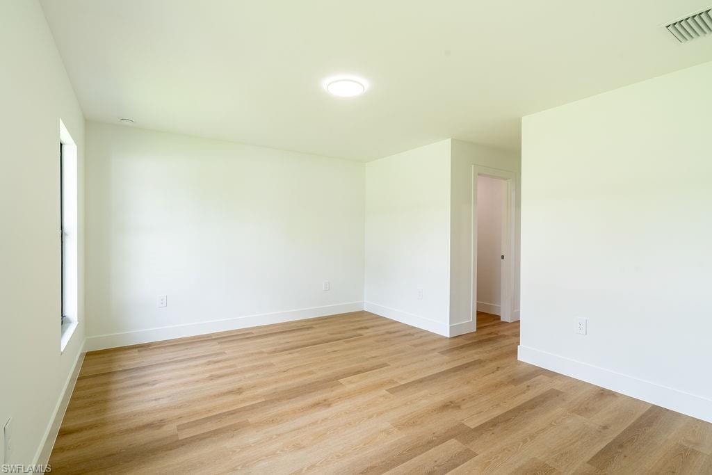 1160 Edelweiss ST E photo 17