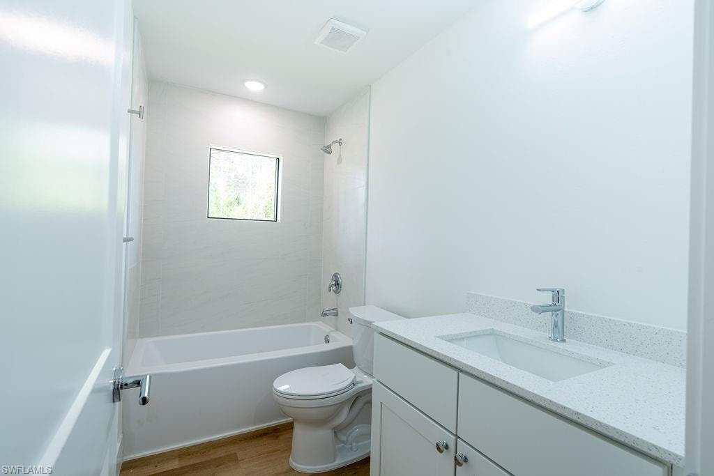 1160 Edelweiss ST E photo 28