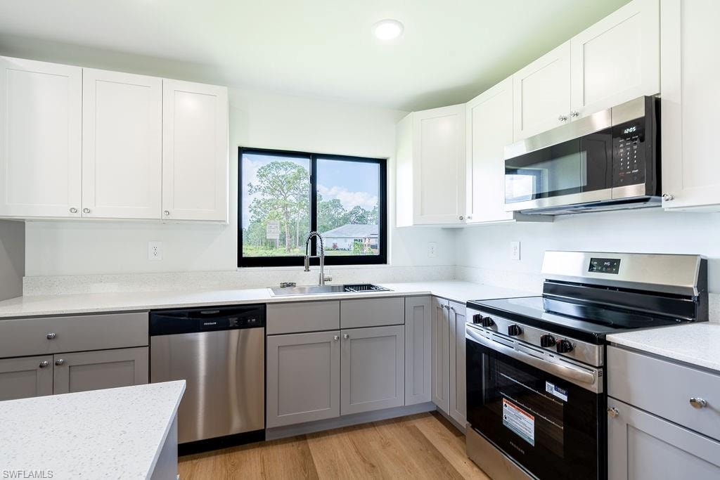 1160 Edelweiss ST E photo 15