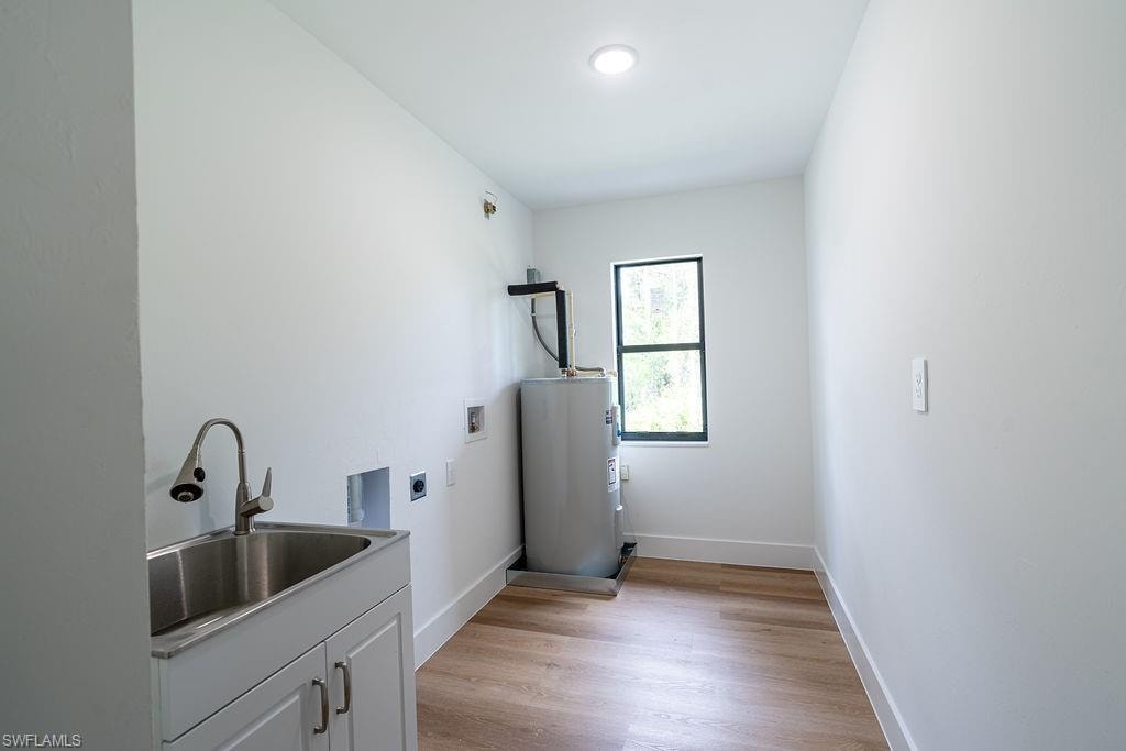 1160 Edelweiss ST E photo 35