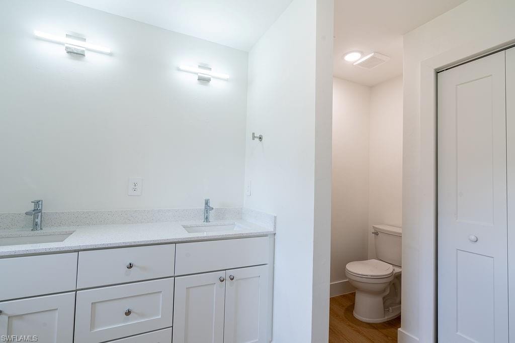 1160 Edelweiss ST E photo 21