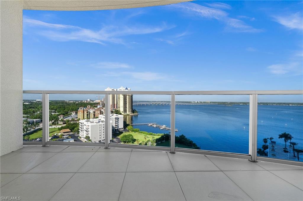3000 Oasis Grand BLVD 1603 photo 27