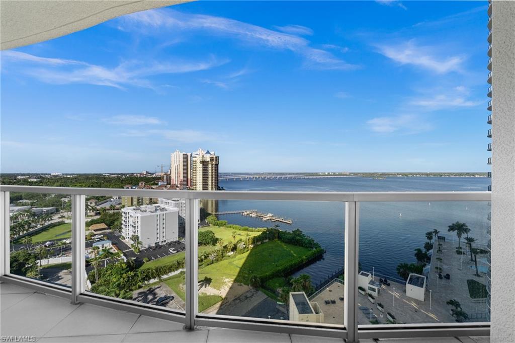 3000 Oasis Grand BLVD 1603 photo 26