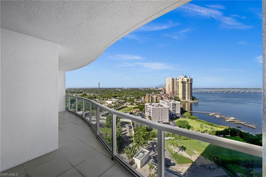3000 Oasis Grand BLVD 1603 photo 25