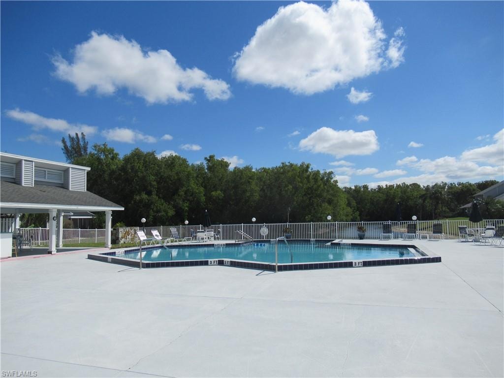 6238 Timberwood CIR 110 photo 23