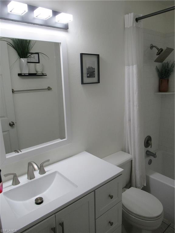 6238 Timberwood CIR 110 photo 16