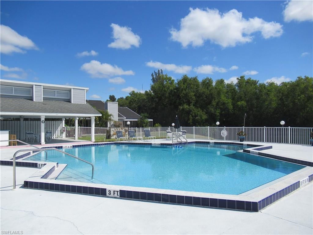 6238 Timberwood CIR 110 photo 21