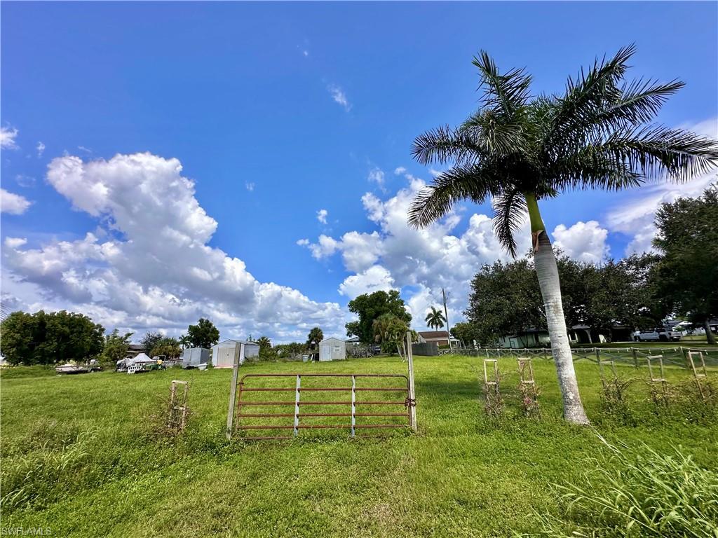 16281 Saddlewood LN photo 13