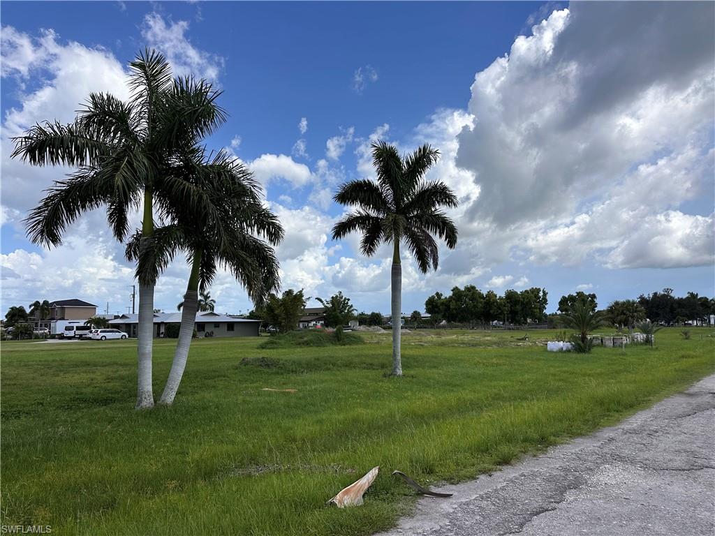 16281 Saddlewood LN photo 8