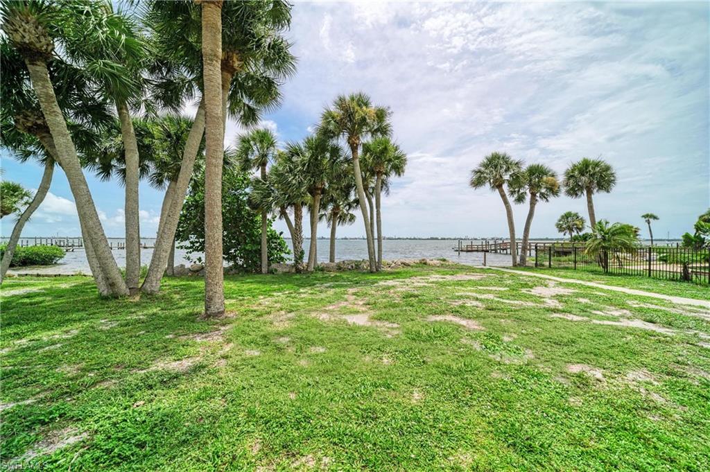 211 Bahia Vista DR photo 43