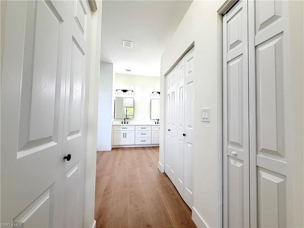 11001 Sea Tropic LN photo 16
