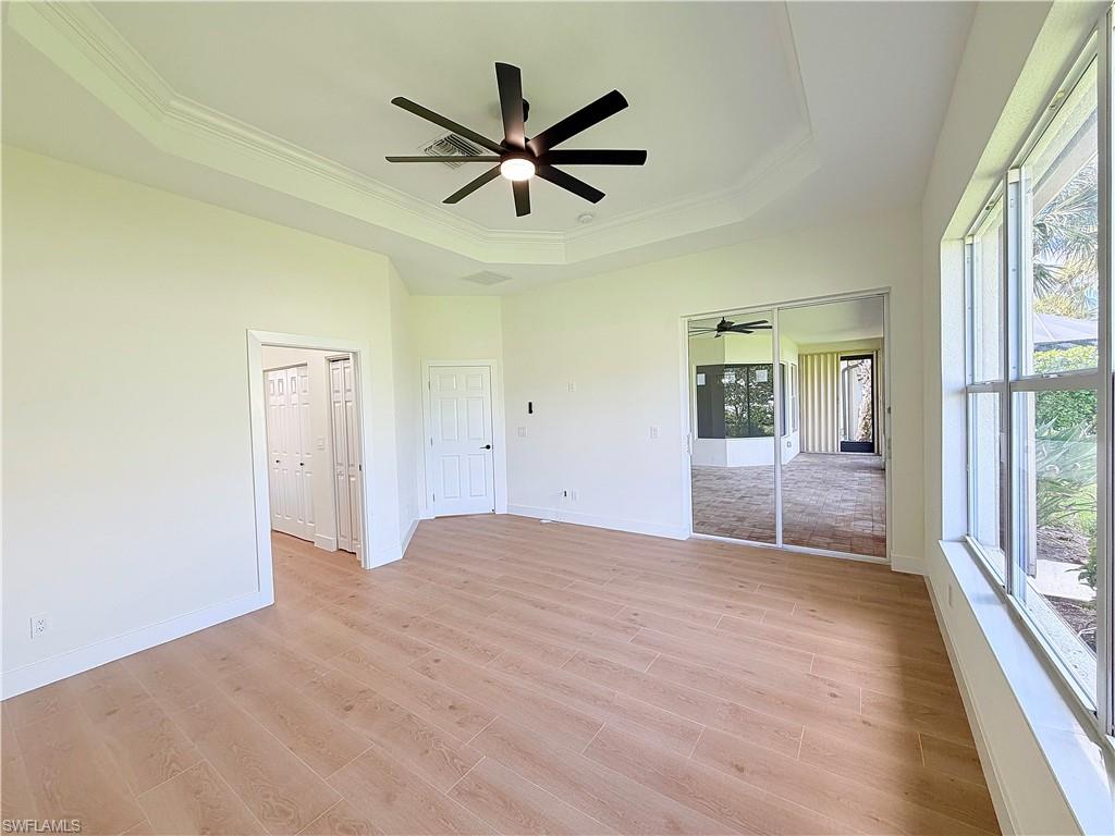 11001 Sea Tropic LN photo 12