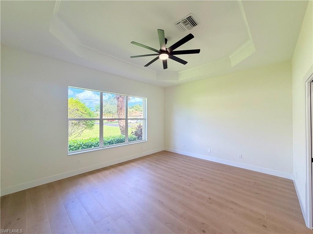 11001 Sea Tropic LN photo 11