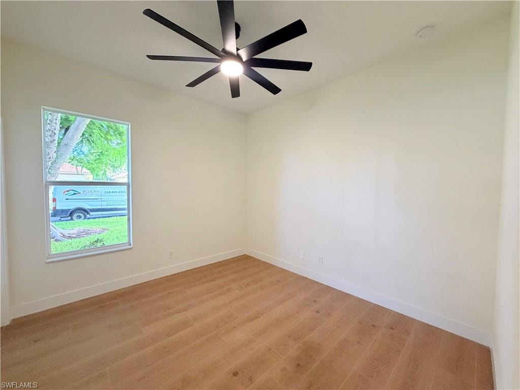11001 Sea Tropic LN photo 8