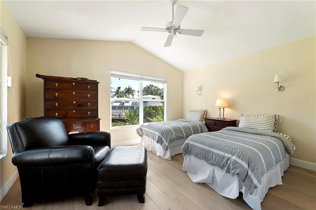 5042 Seahorse AVE photo 27