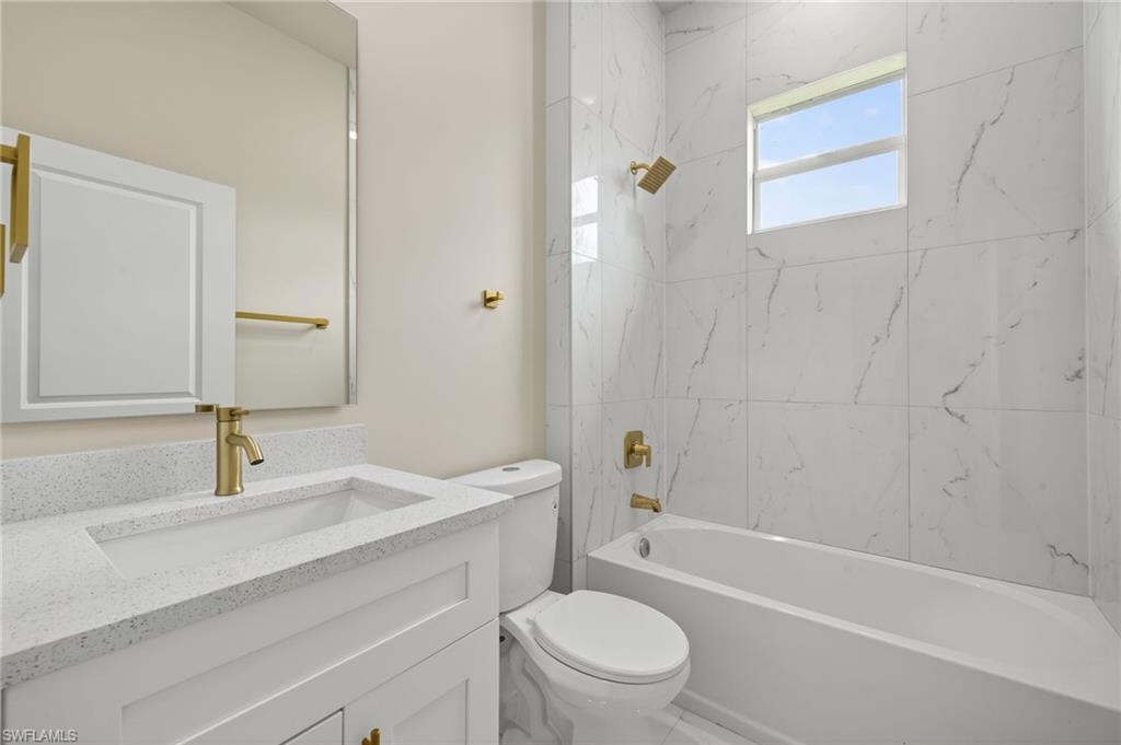 photo of similar home, diferent color combination and cabinetry