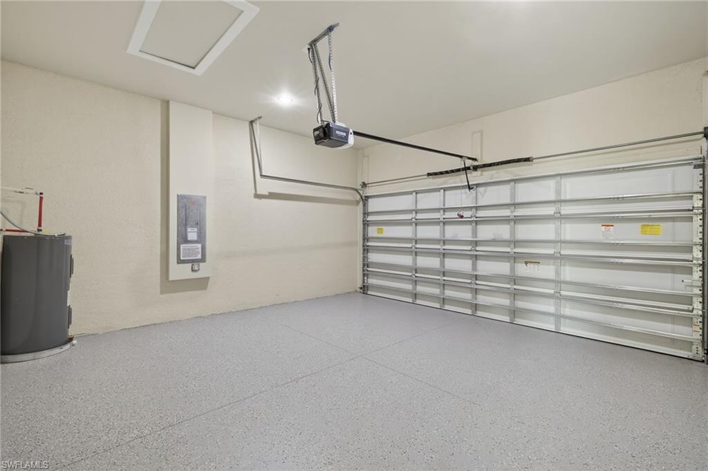 photo of similar home, diferent color combination and cabinetry