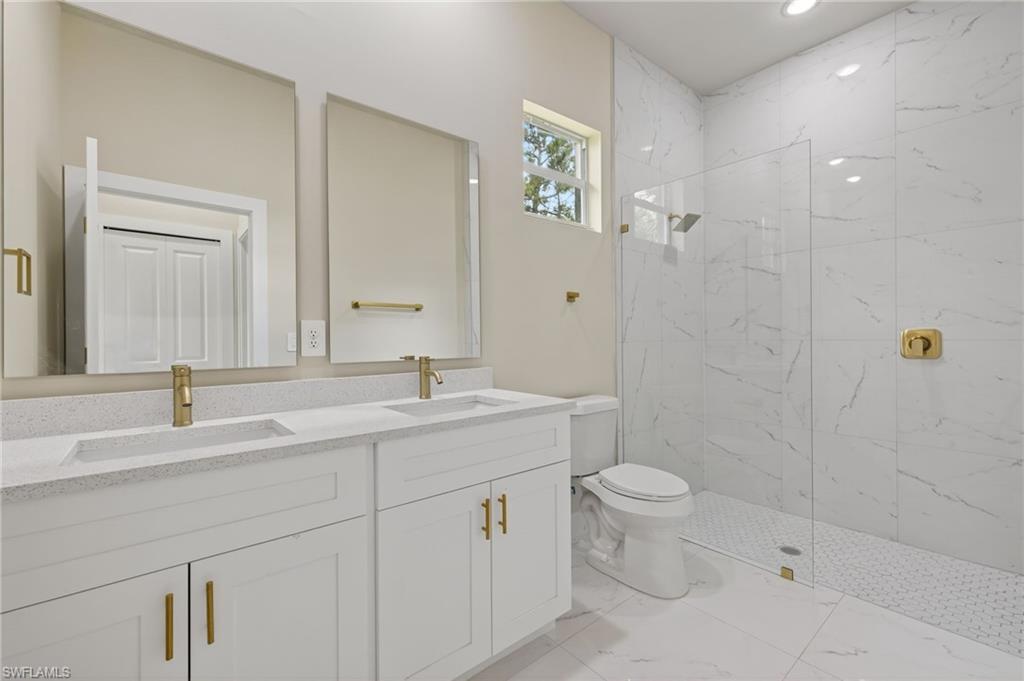 photo of similar home, diferent color combination and cabinetry