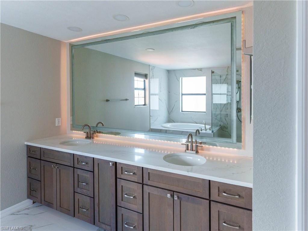 1588 Vizcaya LN photo 27