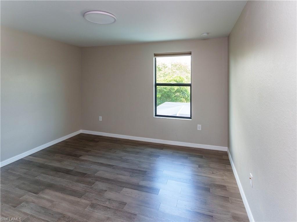 1588 Vizcaya LN photo 36