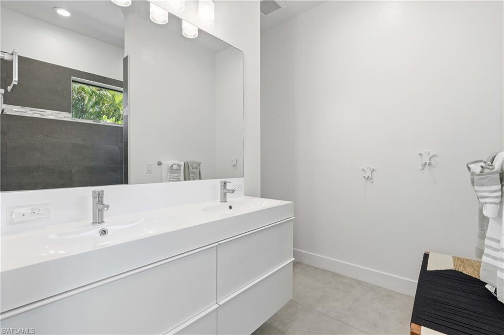 Ensuite bathroom in guest bedroom