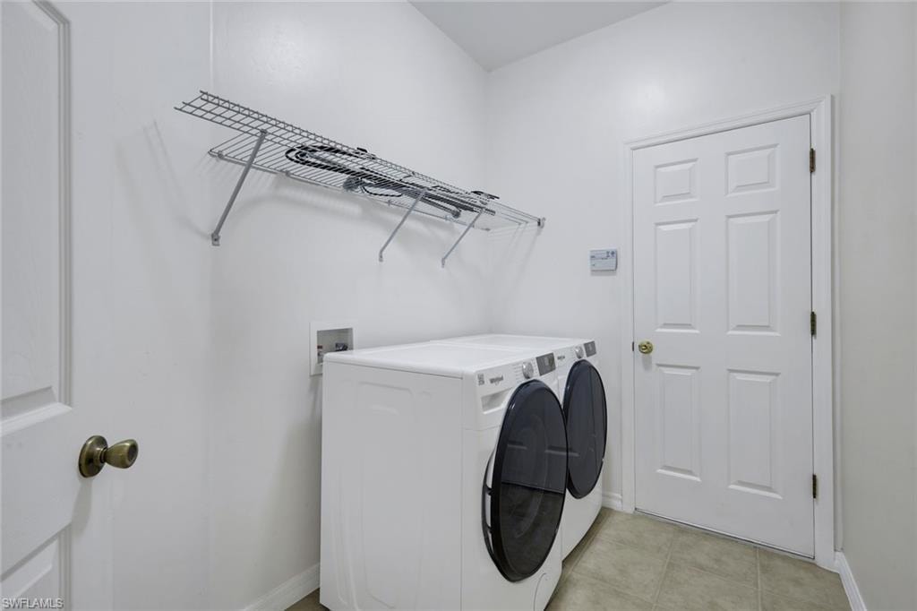 2563 Nature Pointe LOOP photo 18