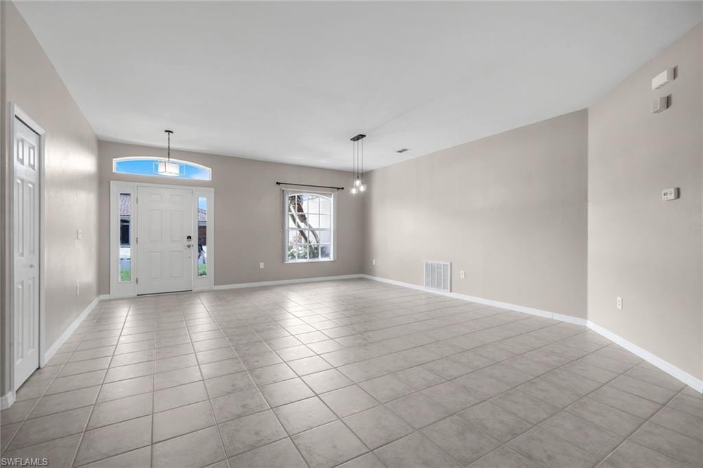 2563 Nature Pointe LOOP