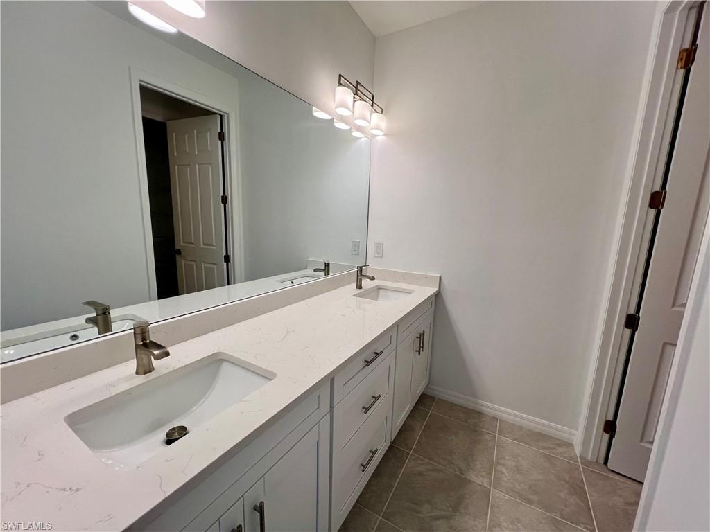 628 Falls LN photo 28
