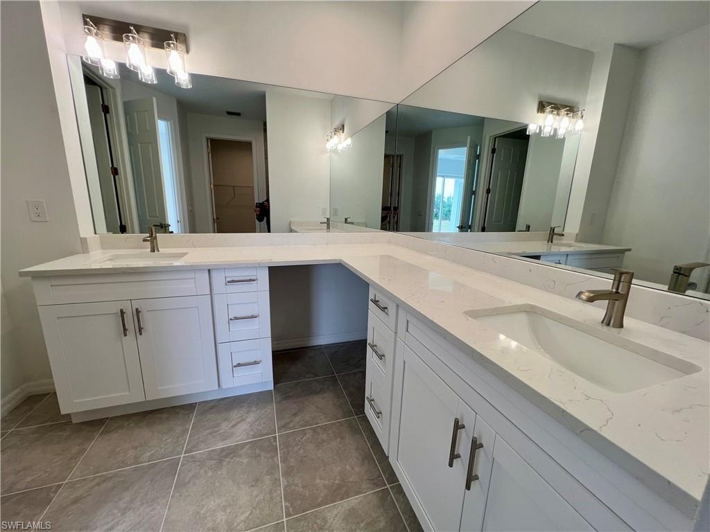 628 Falls LN photo 24