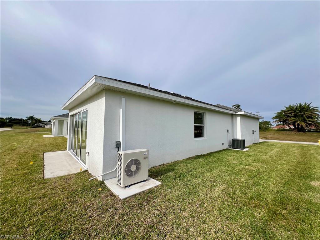 628 Falls LN photo 34