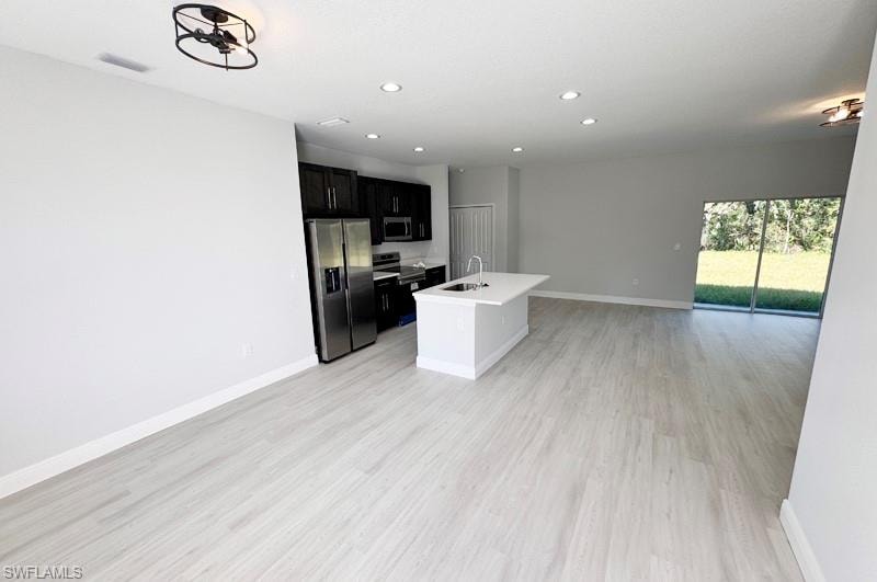 1153 Chalmer TER
