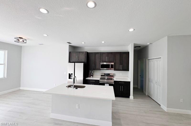 1153 Chalmer TER